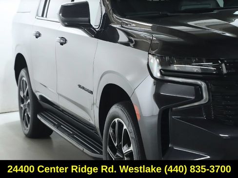 Used 2024 Chevrolet Suburban RST RWD image 9