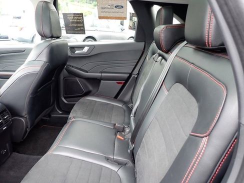 Certified 2022 Ford Escape SEL w/ SEL Stealth AWD Package image 19