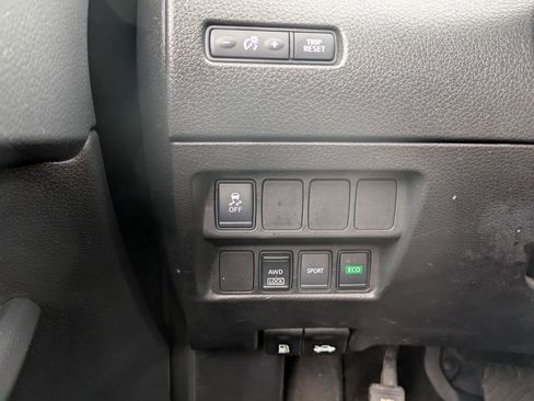 Used 2017 Nissan Rogue S image 20