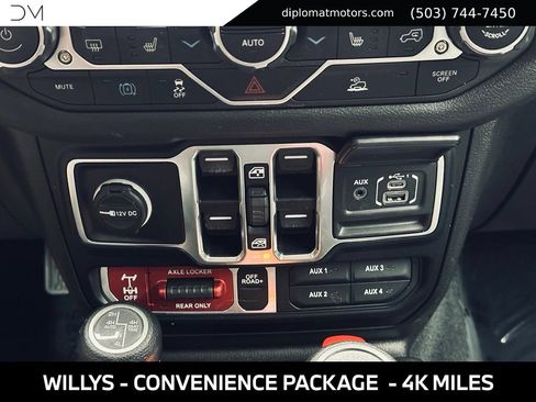Used 2024 Jeep Wrangler Unlimited AWD/4WD image 40