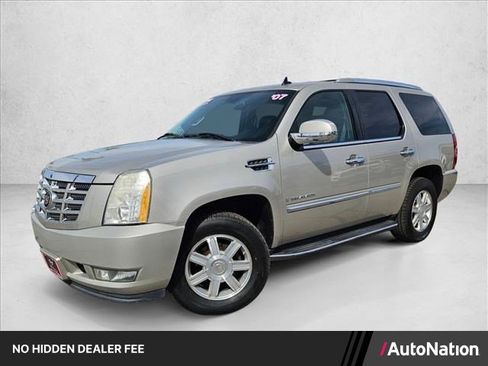 Used 2007 Cadillac Escalade 2WD image 1