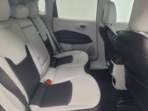 Used 2020 Jeep Compass Limited FWD image 19