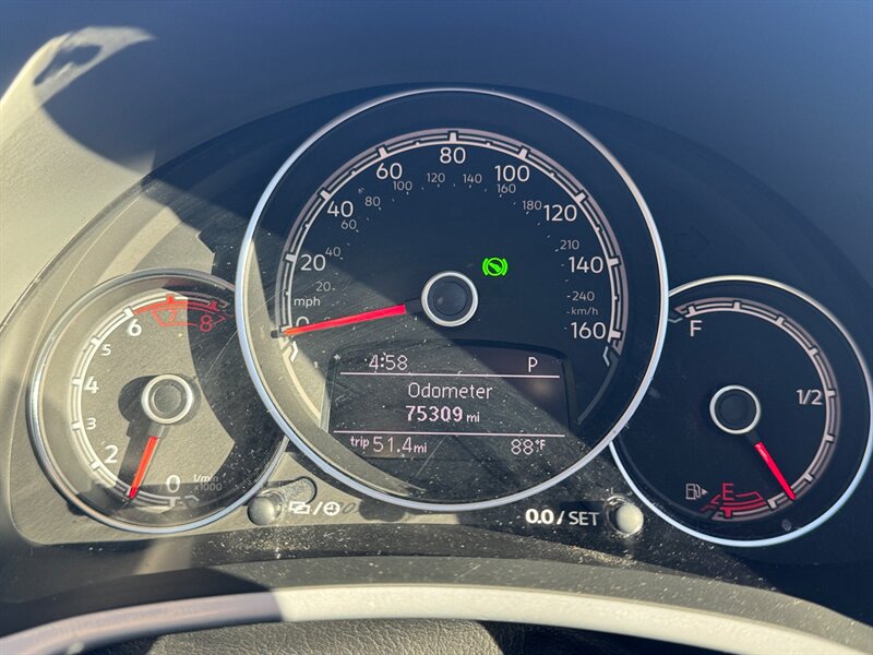 Used 2019 Volkswagen Beetle 2.0T SE FWD image 43
