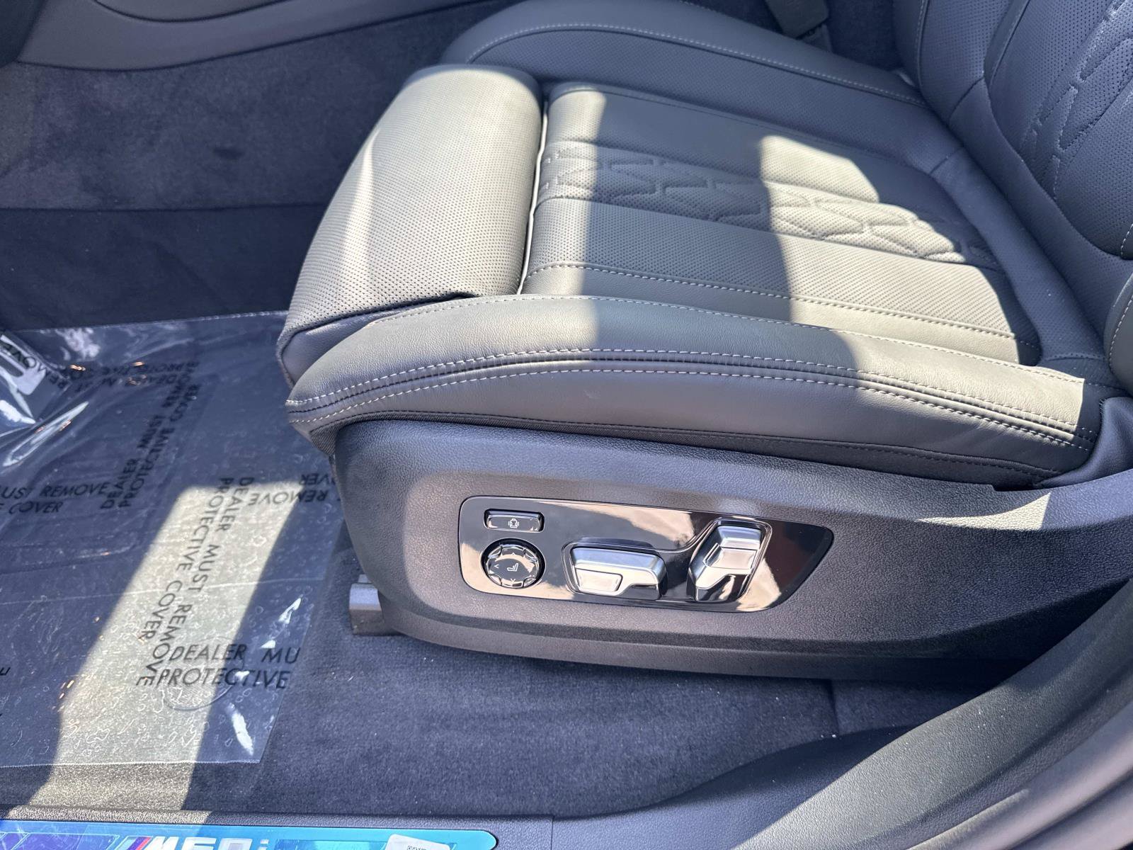 Used 2026 BMW X5 M60i w/ Executive Package AWD/4WD image 15