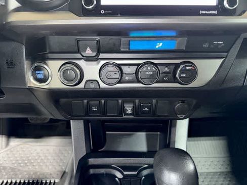 Certified 2023 Toyota Tacoma SR5 AWD/4WD image 21