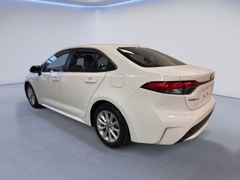 Used 2022 Toyota Corolla XLE image 4