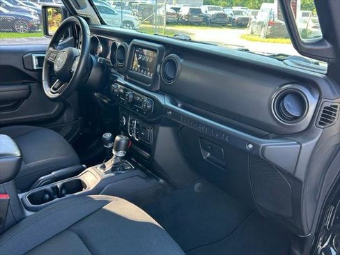 Certified 2022 Jeep Wrangler Unlimited Sport image 33