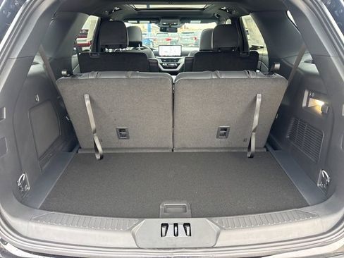 New 2026 Ford Explorer ST-Line w/ ST-Line Street Pack image 12