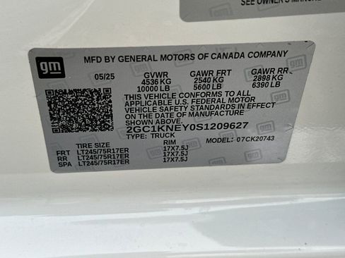 Used 2025 Chevrolet Silverado 2500 LT w/ Convenience Package image 33