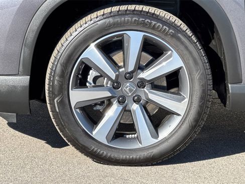 Certified 2025 Honda Pilot Elite image 36