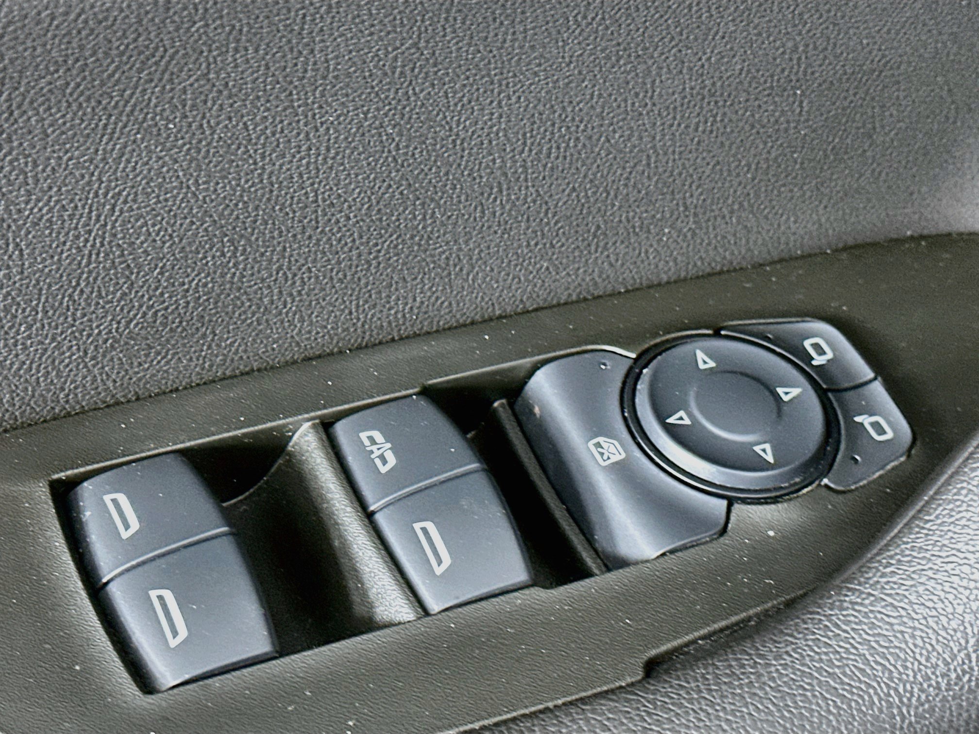 Used 2024 Chevrolet Blazer LT w/ Convenience Package FWD image 15