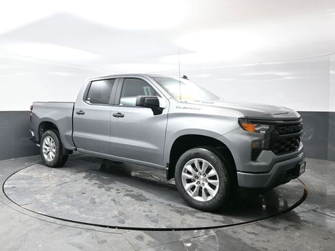 New 2026 Chevrolet Silverado 1500 Custom image 3