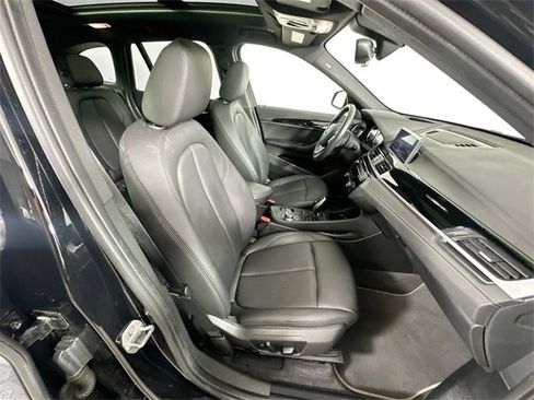 Used 2022 BMW X1 xDrive28i w/ Premium Package image 27