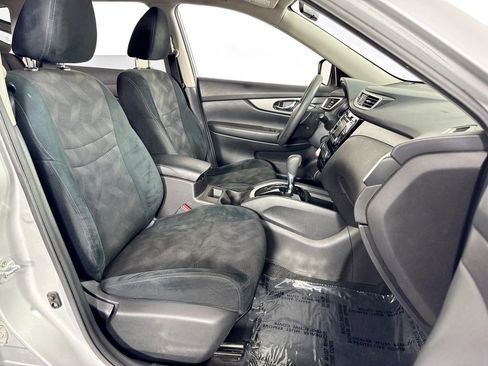 Used 2016 Nissan Rogue S w/ S Family Package AWD/4WD image 29