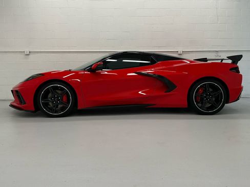 Used 2021 Chevrolet Corvette Stingray Preferred Conv w/ Battery Protection Package RWD image 10
