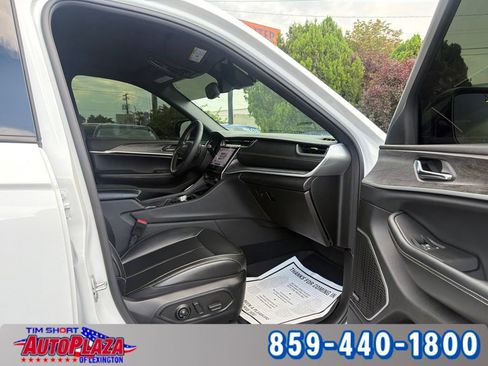 Used 2024 Jeep Grand Cherokee Limited 4xe AWD/4WD image 21