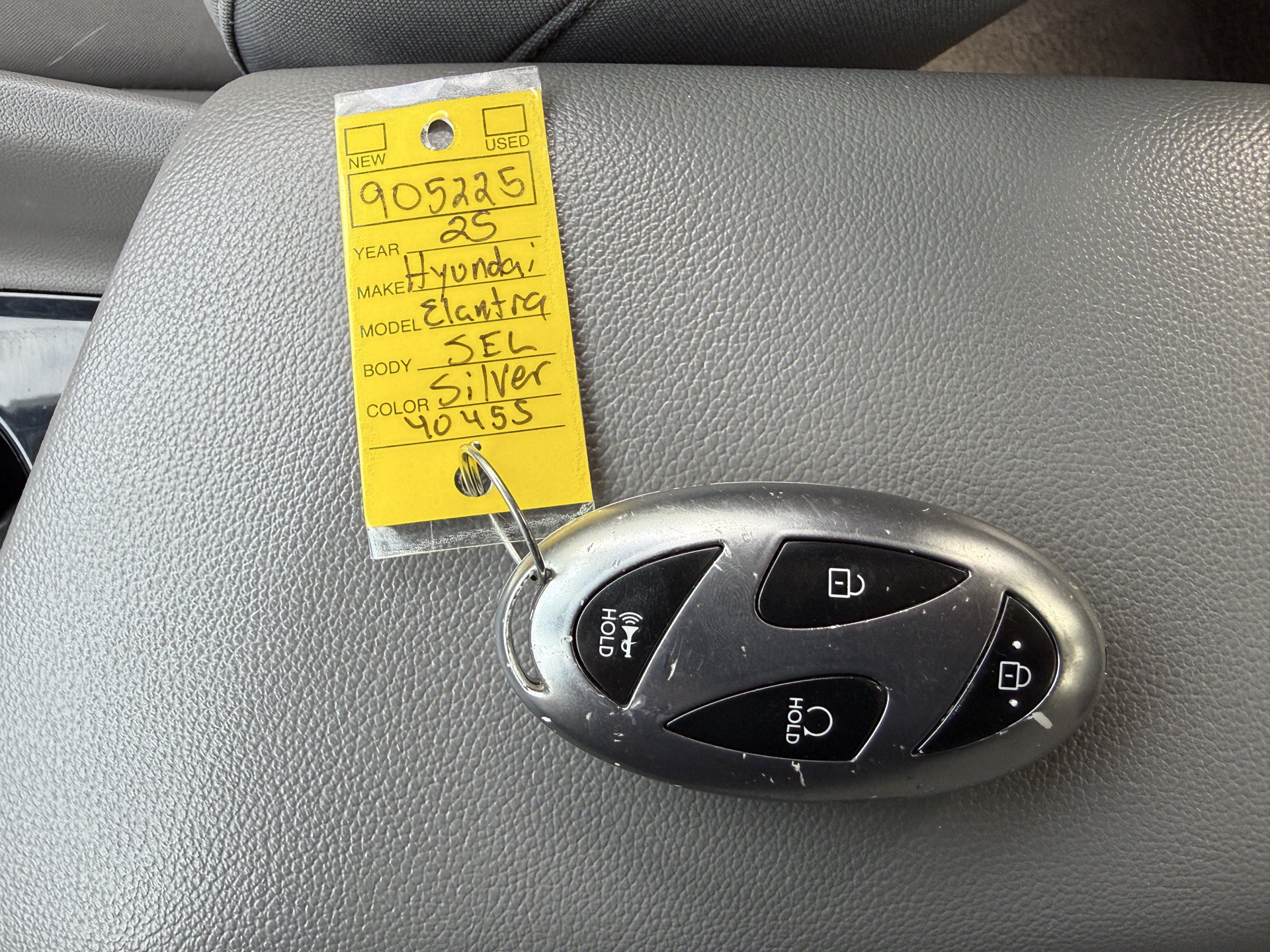 Used 2025 Hyundai Elantra SEL FWD image 42