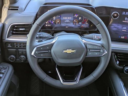 New 2026 Chevrolet Suburban High Country image 19