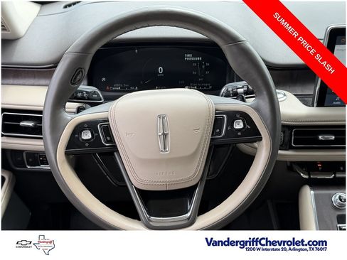 Used 2022 Lincoln Aviator Reserve w/ Equipment Group 201A AWD/4WD image 11