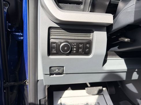 New 2026 Ford F350 XLT w/ XLT Premium Package AWD/4WD image 17