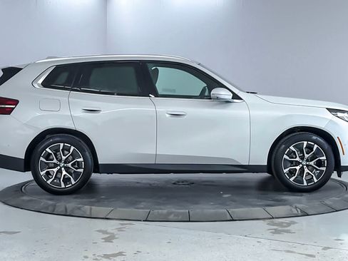 New 2026 BMW X3 xDrive30 w/ Premium Package AWD/4WD image 8
