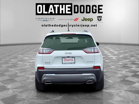 Certified 2022 Jeep Cherokee Limited w/ Mopar Interior Package AWD/4WD image 27