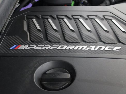 Used 2024 BMW X4 M40i w/ Premium Package image 11