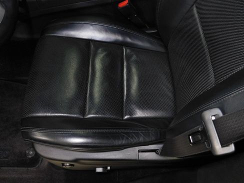 Used 2016 Jeep Grand Cherokee Overland w/ Advanced Technology Group image 41