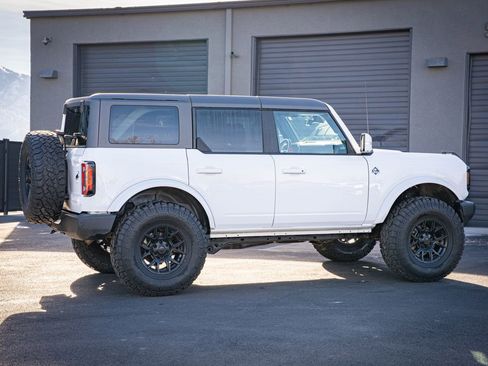 Used 2024 Ford Bronco Outer Banks AWD/4WD image 6