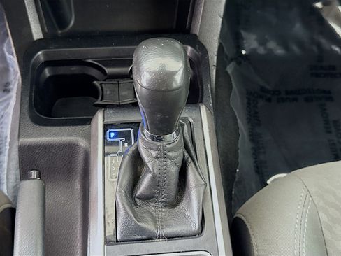 Used 2020 Toyota Tacoma SR5 image 17