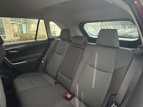 Used 2024 Toyota RAV4 XLE w/ Convenience Package image 30