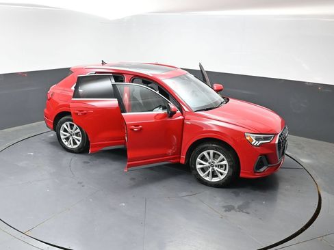 Used 2025 Audi Q3 2.0T Premium AWD/4WD image 61