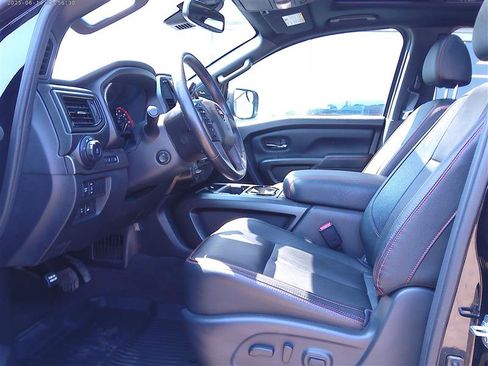 Used 2022 Nissan Titan PRO-4X w/ Pro-4x Convenience Package AWD/4WD image 1