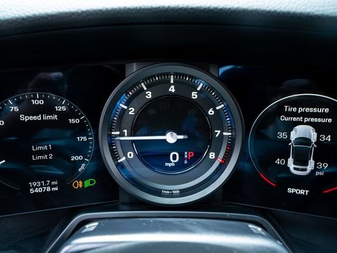 Used 2020 Porsche 911 Carrera RWD image 38