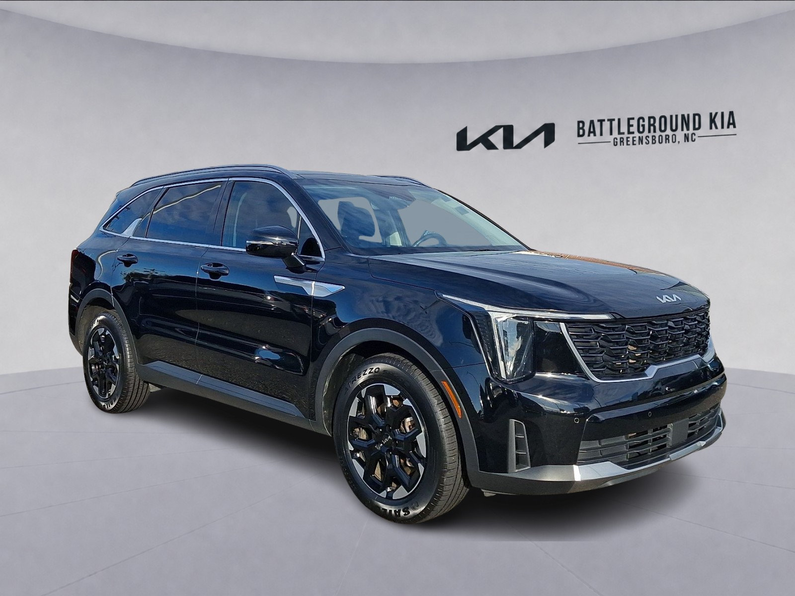 Certified 2025 Kia Sorento S w/ Panoramic Sunroof Package FWD image 1
