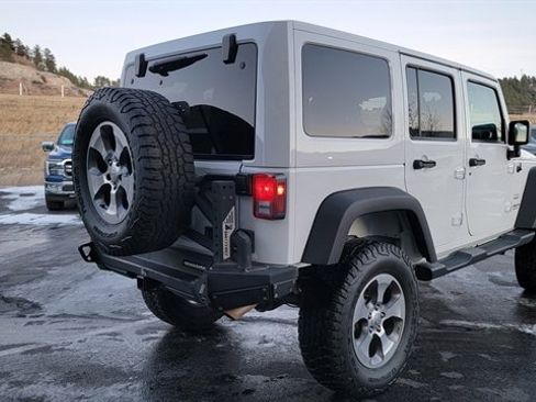 Used 2017 Jeep Wrangler Unlimited Sahara w/ Trailer Tow Group image 6