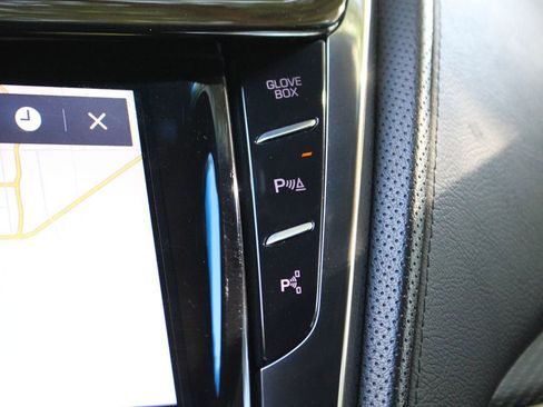 Used 2019 Cadillac CTS V w/ Carbon Fiber Package image 43