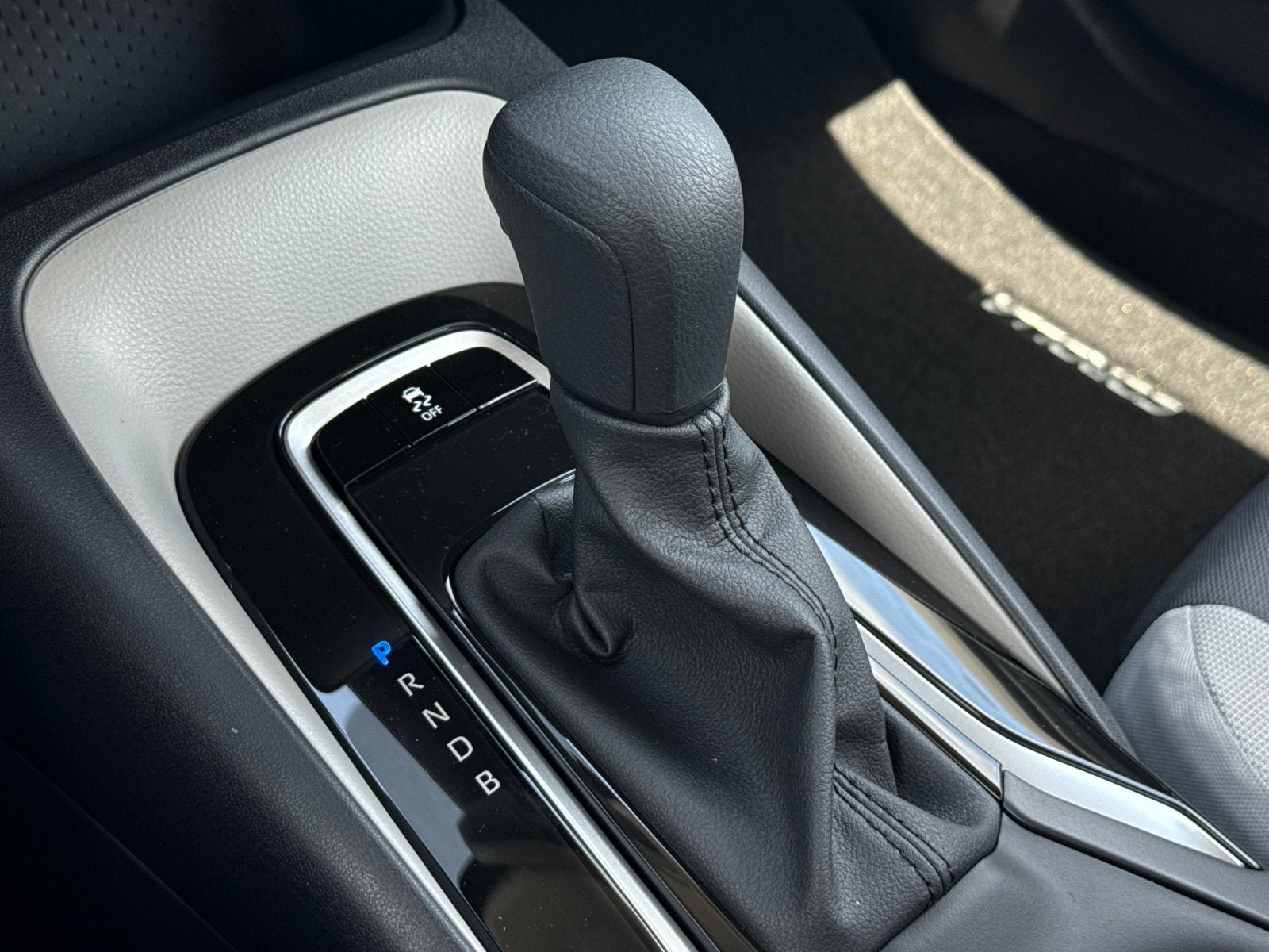 New 2027 Toyota Corolla LE FWD image 22