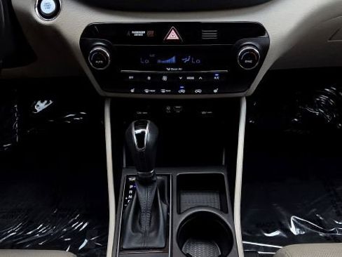 Used 2017 Hyundai Tucson SE Plus AWD/4WD image 14