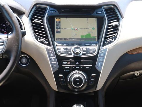 Used 2016 Hyundai Santa Fe Limited w/ Option Group 04 FWD image 18