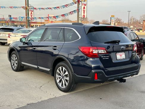 Used 2018 Subaru Outback 3.6R Touring w/ Popular Package #3 image 7