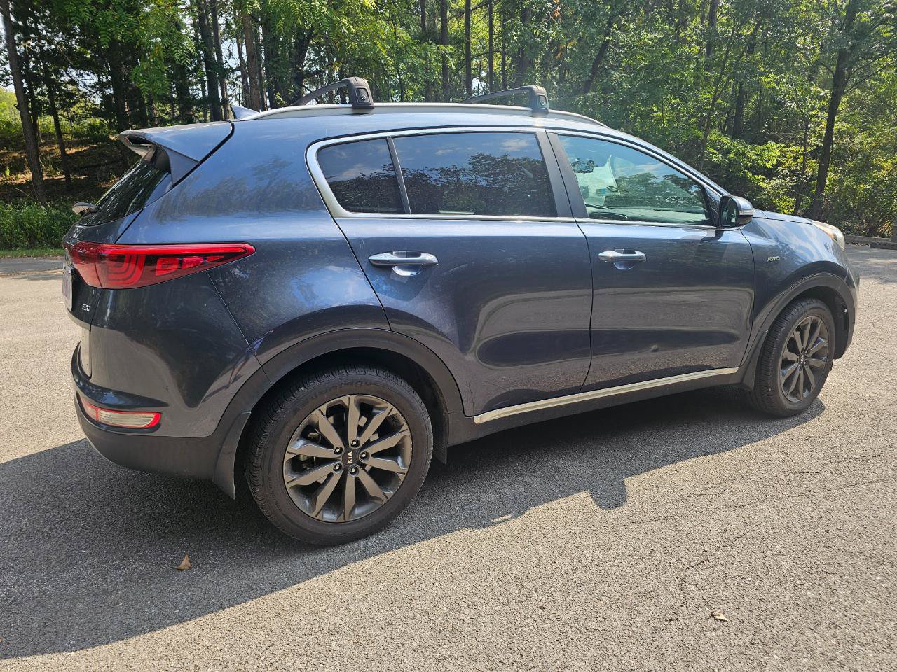 Used 2019 Kia Sportage EX w/ EX Sport Appearance Package AWD/4WD image 2