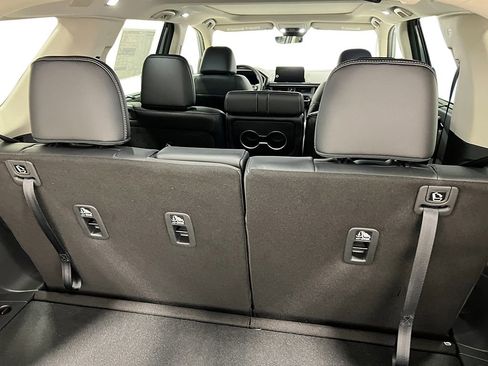 New 2025 Honda Pilot Touring image 39