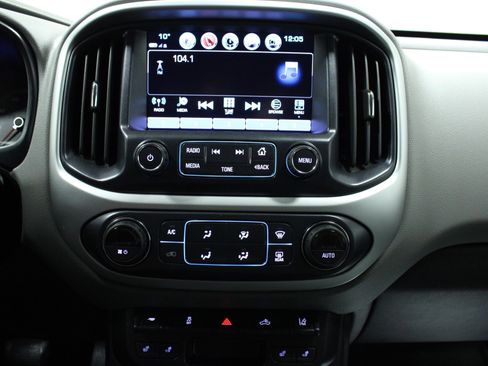 Used 2018 Chevrolet Colorado LT w/ Luxury Package, Chrome image 22