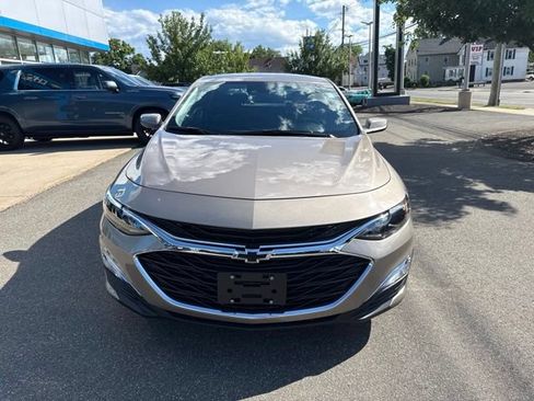 Used 2023 Chevrolet Malibu RS FWD image 3