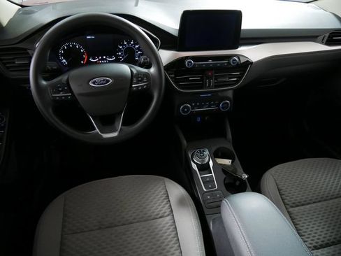 Certified 2020 Ford Escape SE FWD image 4