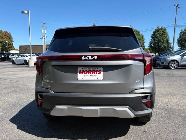 Used 2024 Kia Seltos LX AWD/4WD image 4