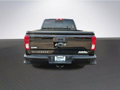 Used 2018 Chevrolet Silverado 1500 High Country AWD/4WD image 6