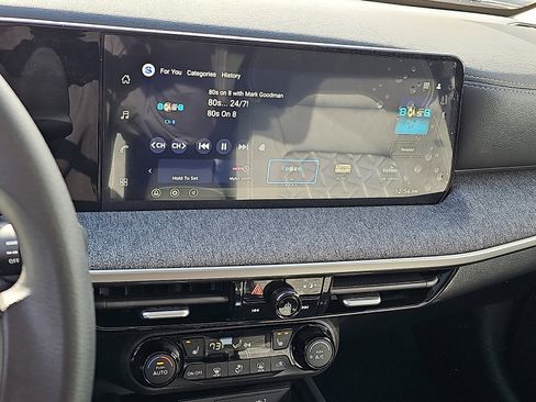 New 2026 Nissan Kicks SV w/ SV Premium Package image 11