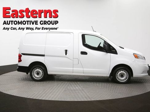 Used 2020 Nissan NV200 S image 43